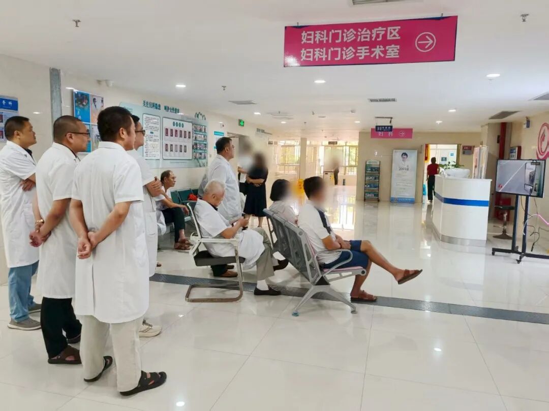 【阅兵盛典】莆田福德医院组织医患同看九三盛大阅兵仪式