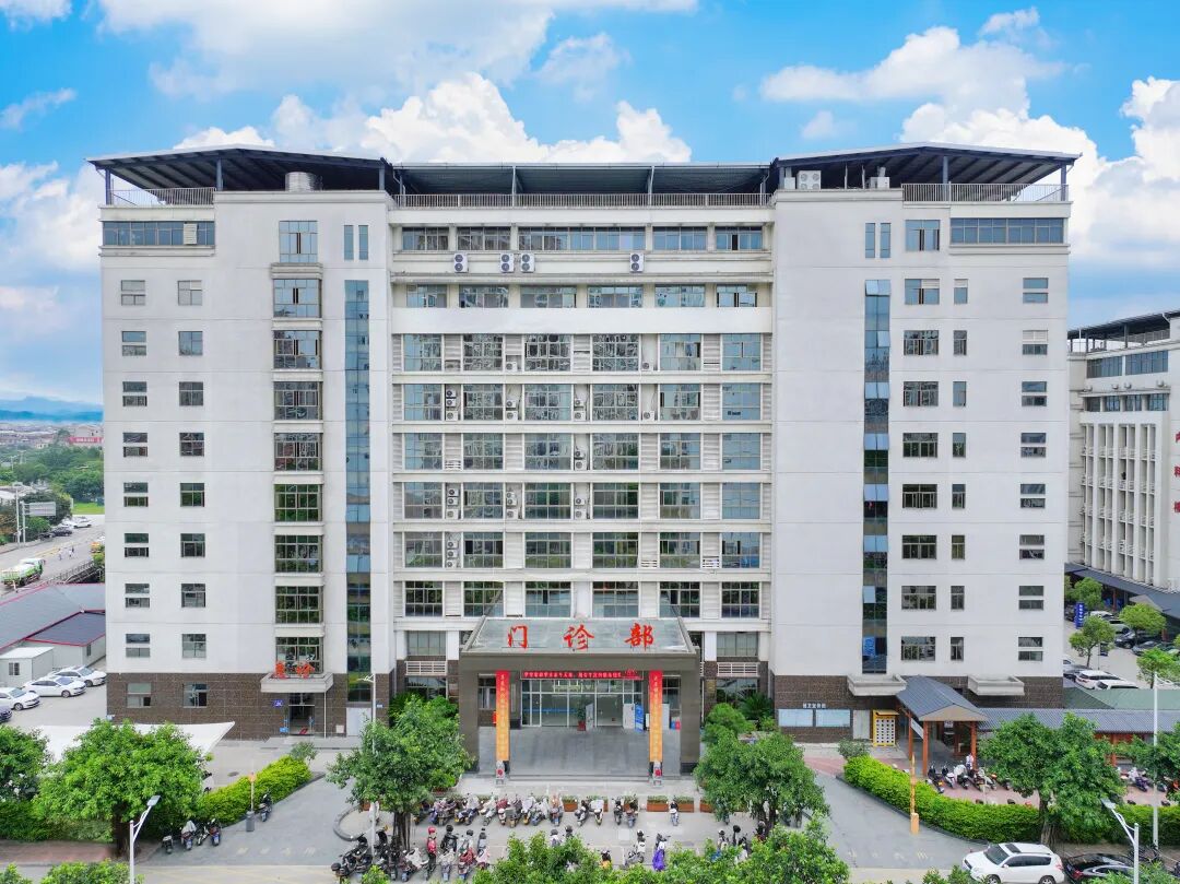 【福德荣耀】品牌价值2300万！福德医院品牌实力再获权威认证！